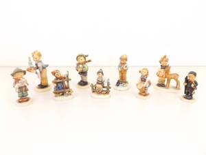 Lot of 9 MINT CONDITION Hummel Figurines