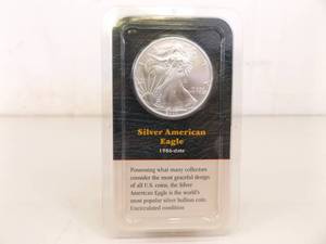 MINT Condition 2000 Silver American Eagle in Unopened Littleton Case