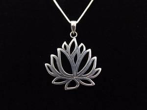 .925 Sterling Silver LotusWater Lilly Pendant Necklace