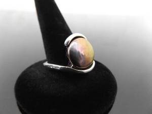 .925 Sterling Silver Large Red Pearl Ring Size 7