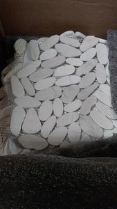 lot 25 image: Set of White Pebble Tiles for Flooring or Wall Decor