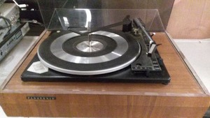 lot 137 image: Vintage Turntable with Wooden Cabinet and Dust Cover