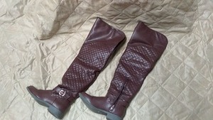 lot 154 image: Brown Quilted Over-The-Knee Boots, Size 7.5