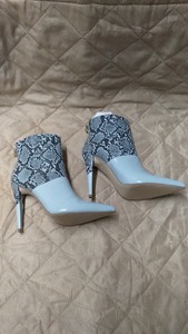 lot 158 image: JustFab Light Blue Snakeskin Print High Heel Booties Size 10