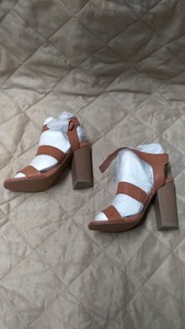 lot 162 image: Gigi Strappy Block Heeled Sandals in Cognac, Size 5.5