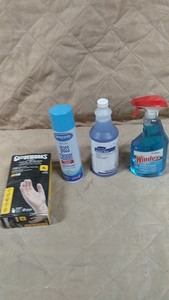 lot 196 image: Cleaning Supplies Lot Windex, Glass Cleaner, Disinfectant, and Gloves
