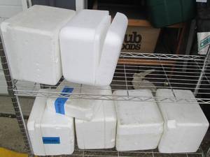 lot 235 image: Lot of (6) lidded Styrofoam contain...