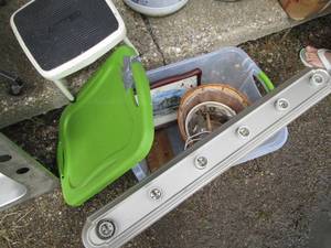 lot 239 image: 6-bulb vanity light, Cosco step sto...