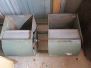 lot 143 image: Dual mounted squirrel cage fans wit...