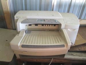 lot 147 image: HP 2500 CM Commercial Printer...
