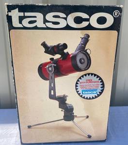lot 31 image: Tasco Telscope Model 132T- New in Box