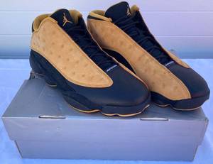 lot 1 image: Air Jordan 13 Retro Low Size 14US