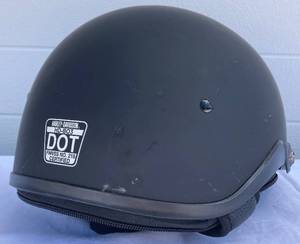 lot 16 image: Harley Davidson XXXL Black Bell Helmet