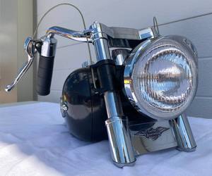 lot 24 image: Harley Davidson Gas Tank AMFM Radio with Headlight and Rev