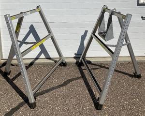 lot 9 image: Bronco by ReechCraft Adjustable Scaffolding with Ladder Buddy