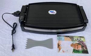 lot 45 image: Wolfgang Puck Bistro Collection -Indoor Reversible Electric Grill Griddle