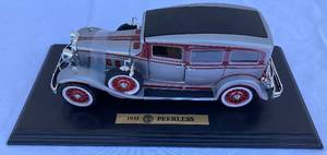 lot 14 image: 1931 Peerless Model Car -New on Display