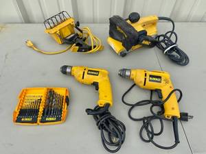 lot 103 image: Dewalt Corded Tool Bundle - Drills & Drill Bits, Sander, Worklight