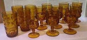 lot 121 image: Vintage Kings Crown Thumbprint Amber 8 Wine Glasses, 4  Iced Tea Glass Tumbers and 1 Liqueur Glass