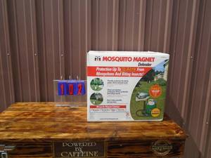 Mosquito magnet lp powered. No tank. As shown.