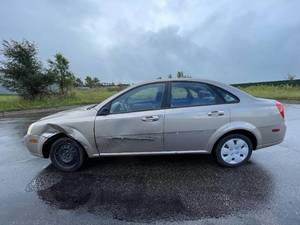 2008 Suzuki Forenza - 99,632 MILES