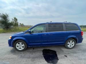 2013 Dodge Grand Caravan CREW - 1 OWNER