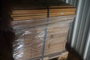 lot 2 image: 120 Pieces Light Oak Laminate Flooring