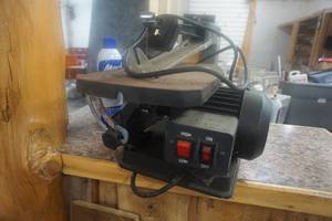 lot 13 image: Mastercraft 16 2 Speed Bench Scroll Saw