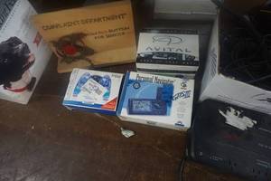 lot 75 image: Large Lot of Electronics Including Navigations Systems, GPS