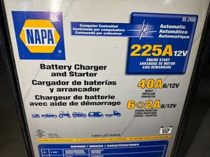 lot 31 image: NAPA Battery Charger & Starter