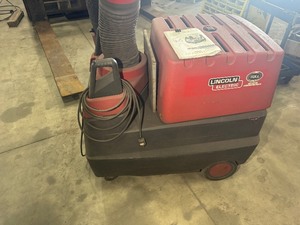 lot 2 image: Mobi Flex Fume Extractor - Lincoln Electric
