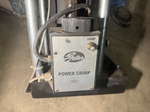 lot 5 image: Gates PC707 Crimper