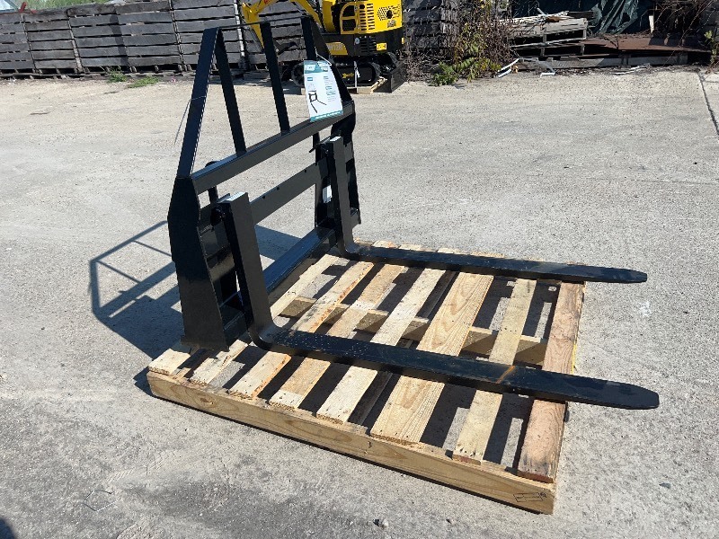 lot 39 image: Skid Steer Fork Attachment