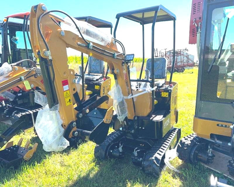 lot 12 image: 2024 AGT Mini Excavator H12R