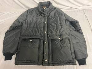 lot 15 image: Swingsters Winter Coat - Medium