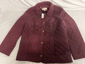 lot 39 image: Talbots Quilted Winter Coat - L