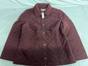 lot 40 image: Talbots Quilted Winter Coat - M