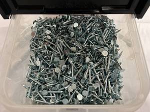 lot 64 image: 2,440ct of Grip Rite Roofing Nails - 1