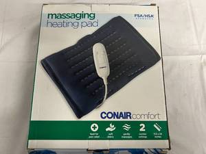 lot 71 image: Conair Comfort Massaging Heating Pad