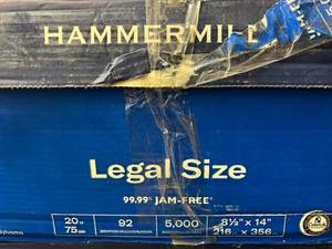 lot 107 image: 5000 Sheets of Hammermill White Copy Paper - 8.5 x 14