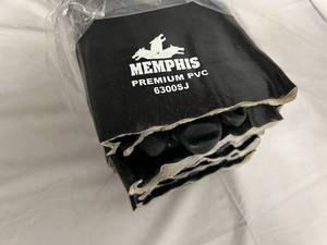 lot 24 image: MCR Gloves