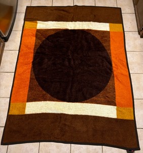 lot 86 image: Vintage Beiderlack Blanket