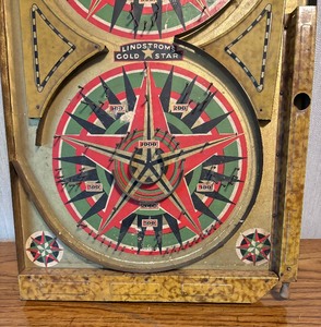 lot 99 image: Vintage Lindstroms Gold Star Game