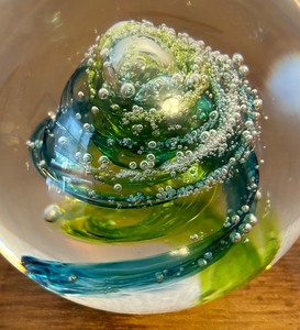 lot 25 image: Exquisite Evolution Paperweight by Waterford