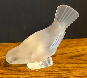 lot 151A image: Lalique Crystal Sparrow Bird Figurine