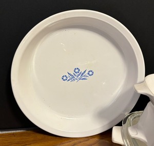 lot 187 image: Corningware Grouping