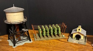 lot 198 image: Train Set Accessories