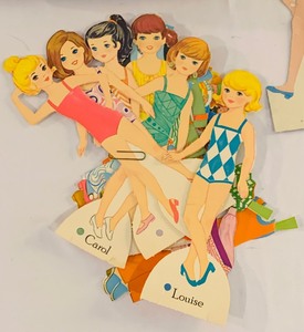 lot 179A image: Collection of Vintage Paper Dolls