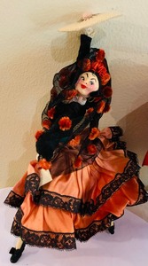 lot 175A image: Vintage Mexican Dolls  Figurines Running of the Bulls