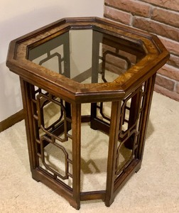 lot 154A image: Vintage Mid-Century Modern Chinoiserie Glass Top End Table